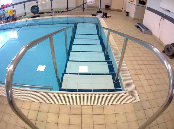 Hydrotherapy pool stairs